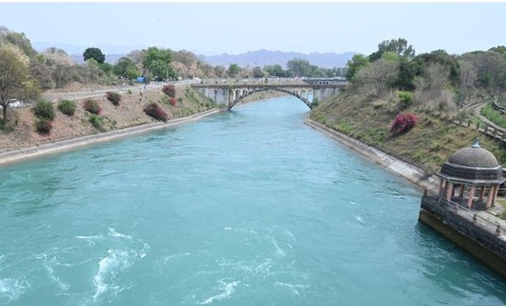 Development of 1 MW (4x250 kW) Pilot Surface Hydrokinetic Power Plant (SHKT) 
